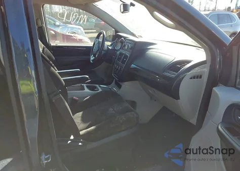 2014 Dodge Grand Caravan Sxt z USA, uszkodzony, nr VIN 2C4RDGCG6ER288004